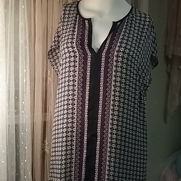 Tunic - Picture 1 of 3